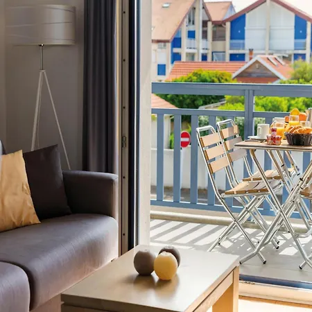 In Near Sandy بيسكاروس