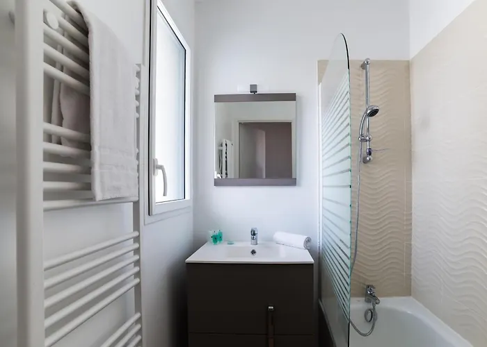 In Near Sandy بيسكاروس